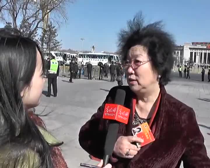 侯露委员：应加大对民营幼儿园的监管力度
