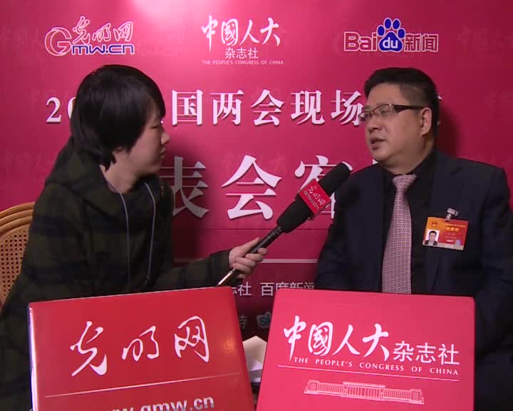 陈乃科代表：政府要为侨商发展提供平台
