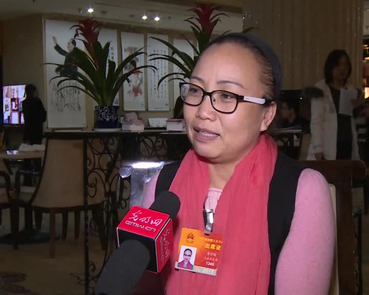 董雅娟代表：自主培育品种保障食品安全