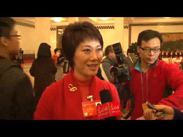 董圆圆：关注民生履职尽责
