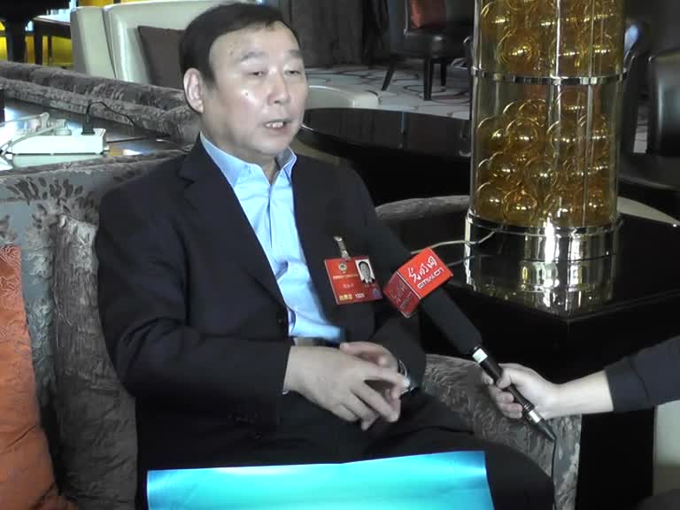闫冰竹委员：投贷联动破冰中小企业融资难