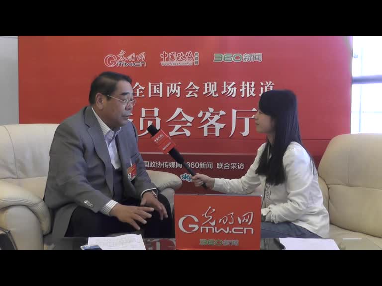 邸瑛琪委员：今年政府工作报告是法治思维产物
