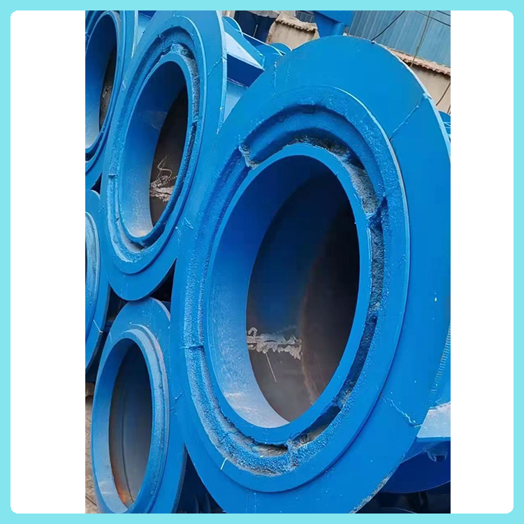 Cement well pipe molds are widely used, running smoothly, and the overall structure is stable