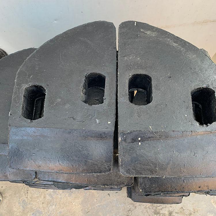 1 ton rubber anti-collision block for mining truck collision head, black anti-collision and crack resistant irregular parts, customized for mining rubber products according to drawings