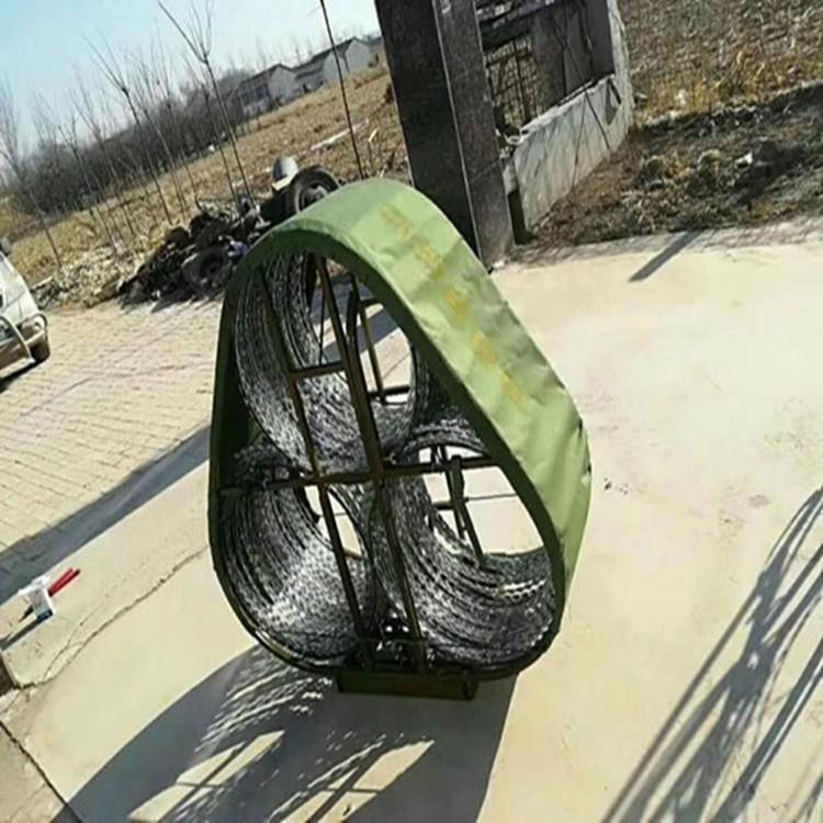 天恒博达 安全防护隔离铁丝网 单筒阻隔设备 隔离网