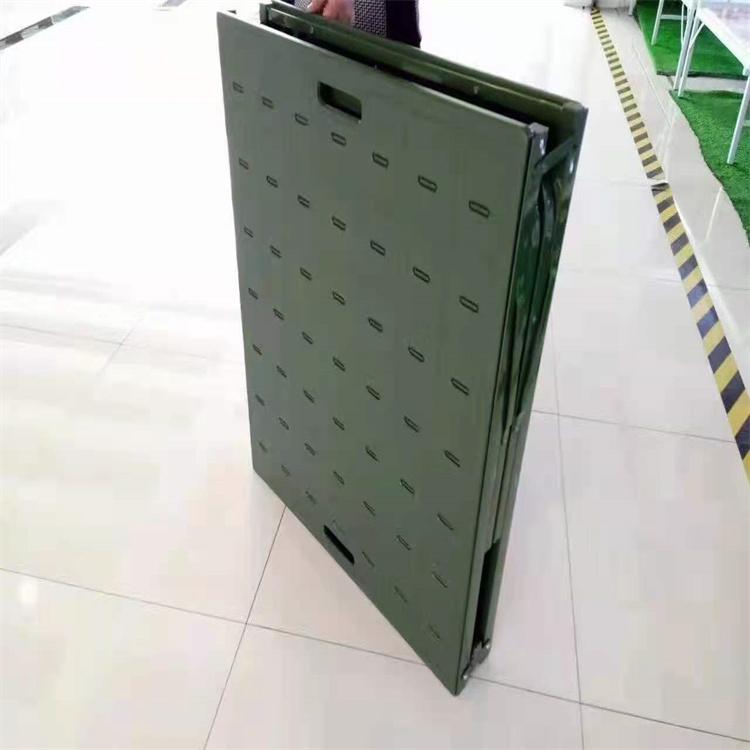 天恒博达军绿布面折叠床 钢塑两折床 便携式户外折叠床