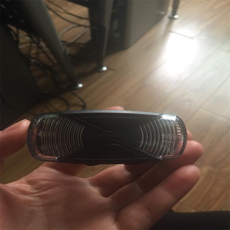 天恒博达红蓝色单排肩灯 红蓝双排肩灯LED爆闪肩灯