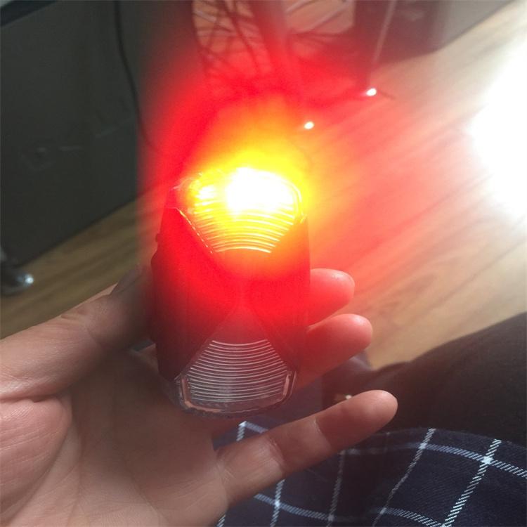 天恒博达防水肩灯 闪光肩灯 LED爆闪充电式红蓝肩灯
