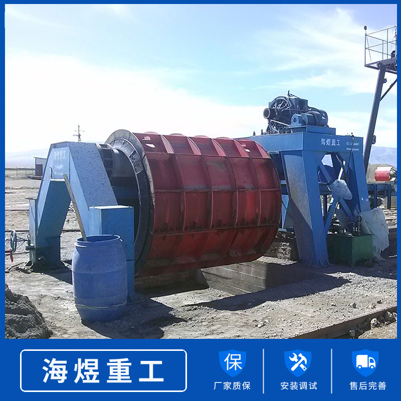 The cement hanging roller pipe making machine is simple, practical, and has sufficient stock and a sturdy structure