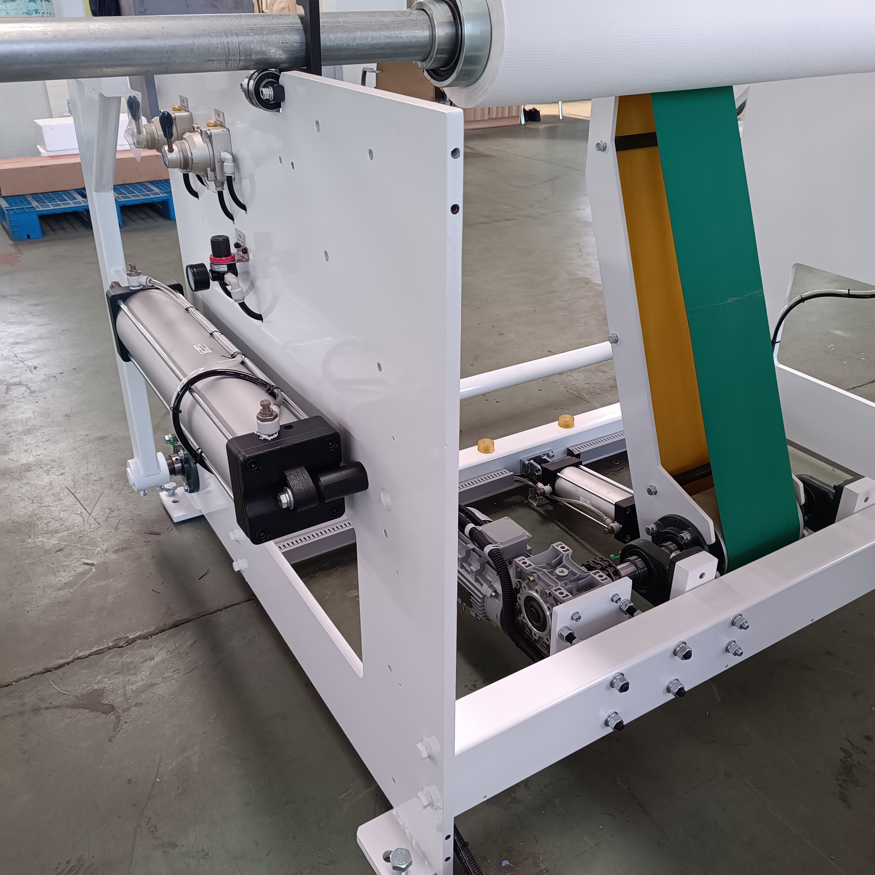 Fully automatic CNC facial towel machine, Jingnuo Machinery, strict material selection, stable tension, and not easily damaged