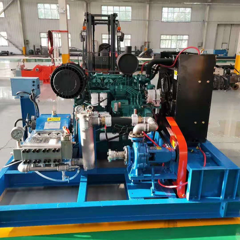 Mining equipment high-pressure water cleaning pump, mining truck oil sludge cleaning machine, underground high-pressure cleaning equipment