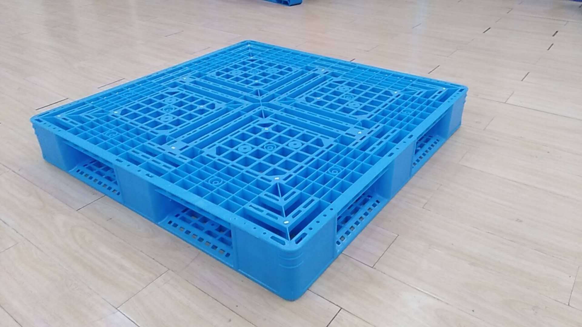 1111 grid shaped card board, plastic pallet manufacturer, large card board, plastic card board, moisture-proof pad, forklift pallet