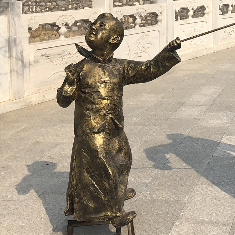 玻璃钢人像雕塑设计 爷孙俩仿铜塑像雕塑摆件 园林景观步行街小品