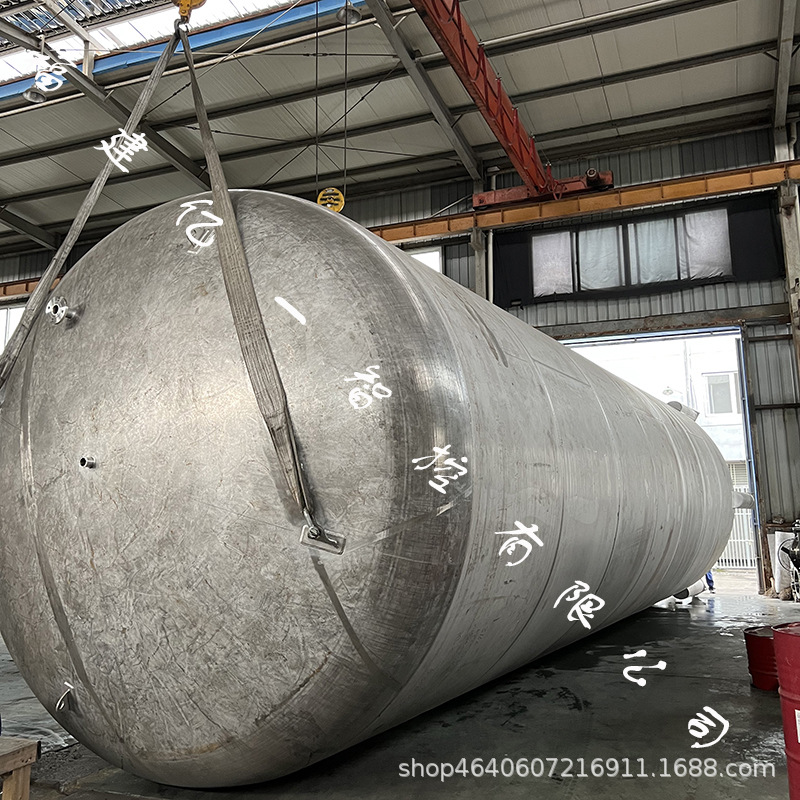 The manufacturer provides 10 tons and 20 tons of stainless steel large storage tanks with optional specifications for chemical containers