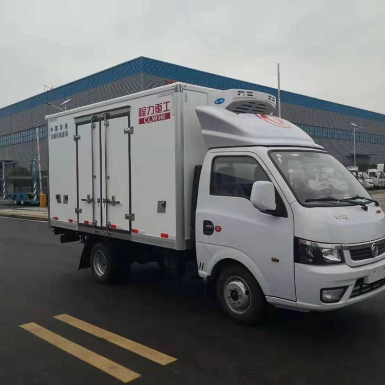 东风逸途汽油版小型冷藏运输车 鲜奶蔬果冷藏保温车制造厂