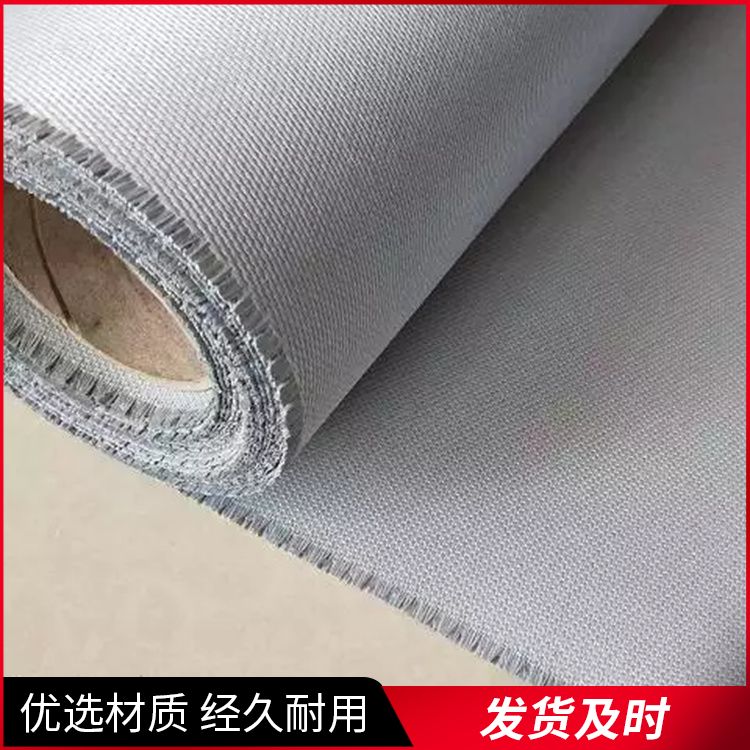 The manufacturer of fireproof cloth has complete specifications for red and green rainproof tent cloth