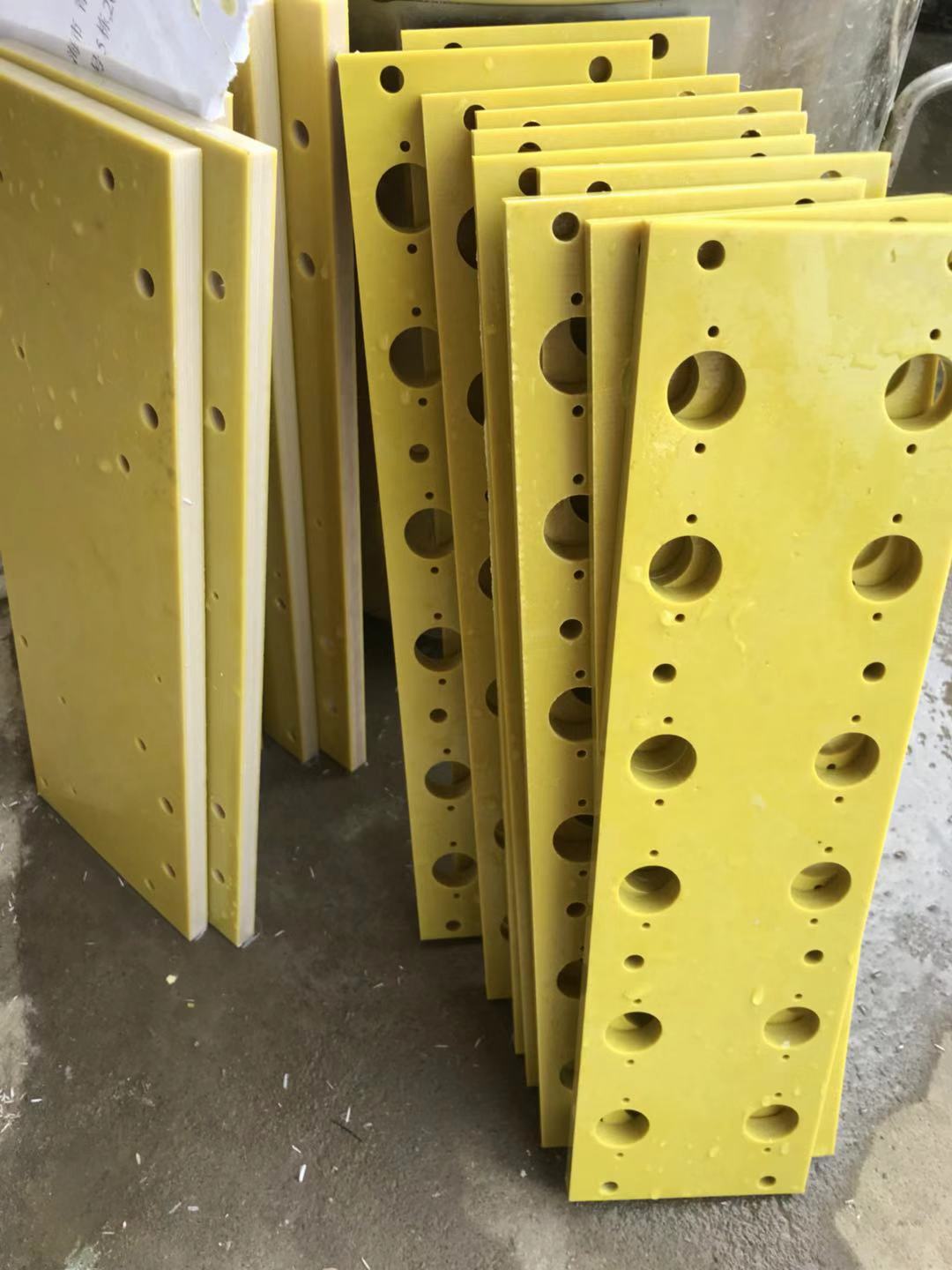 3240环氧板加工 玻纤板 绝缘板 环氧树脂板0.1mm 0.2mm 0.3mm 0.5