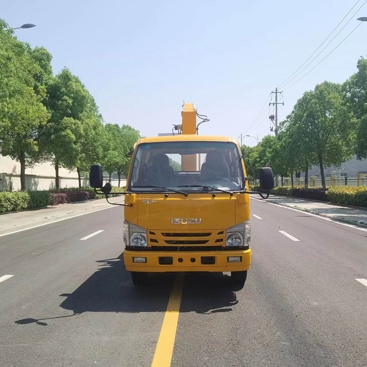 江铃双排座徐工3.2吨随车吊 工程黄专用车 电力工程专用车
