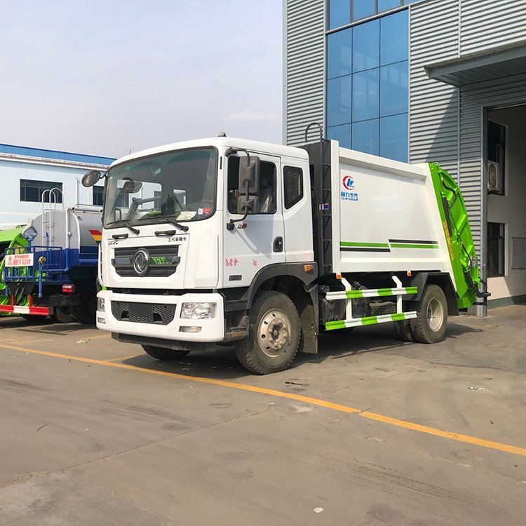 东风D9-12方压缩式垃圾车 后配摆臂斗可装10吨生活清运车