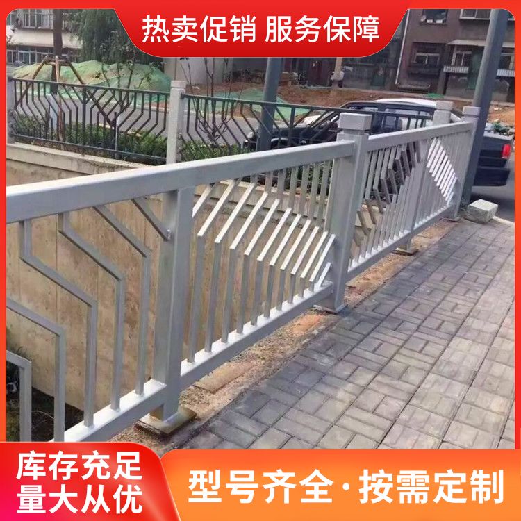 River bank railing, river guardrail supply, safety protection, and conscientious manufacturers can customize with confidence