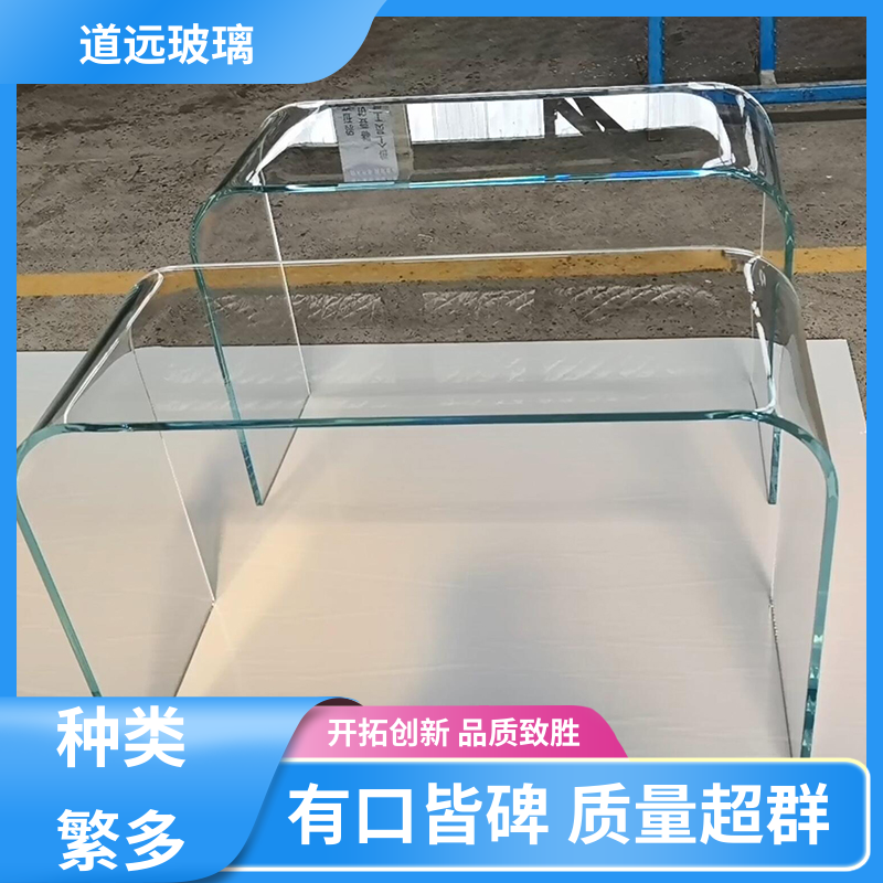 旋转楼梯 弧形玻璃隔断 高强度抗冲击 现代简约风 道远
