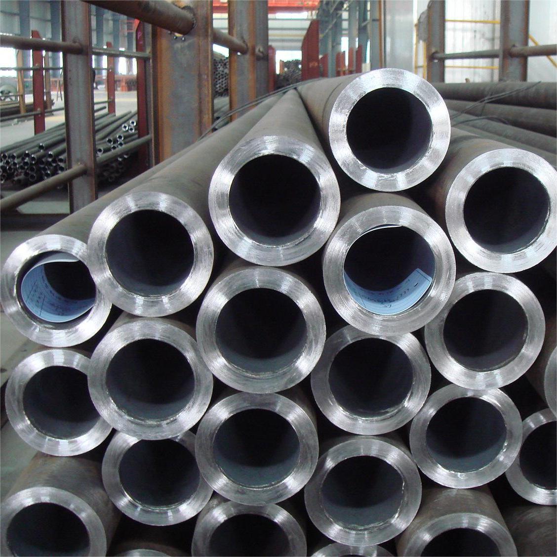 Cold drawn steel pipes are durable and reliable. Xinda Rong has a good reputation and is directly supplied by manufacturers for mechanical processing and cutting