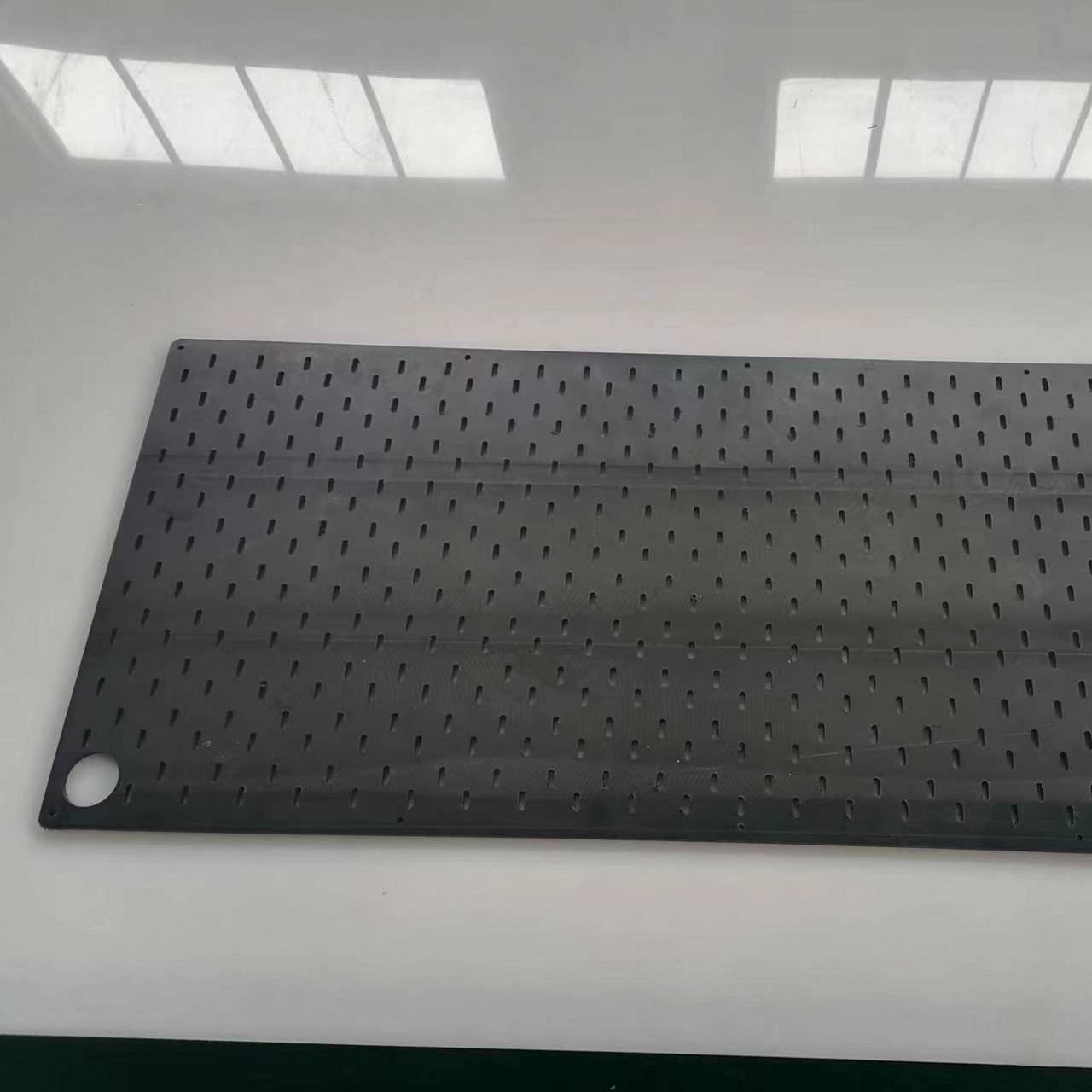 The suction tank panel has complete specifications, insulation, flame retardancy, and labor saving