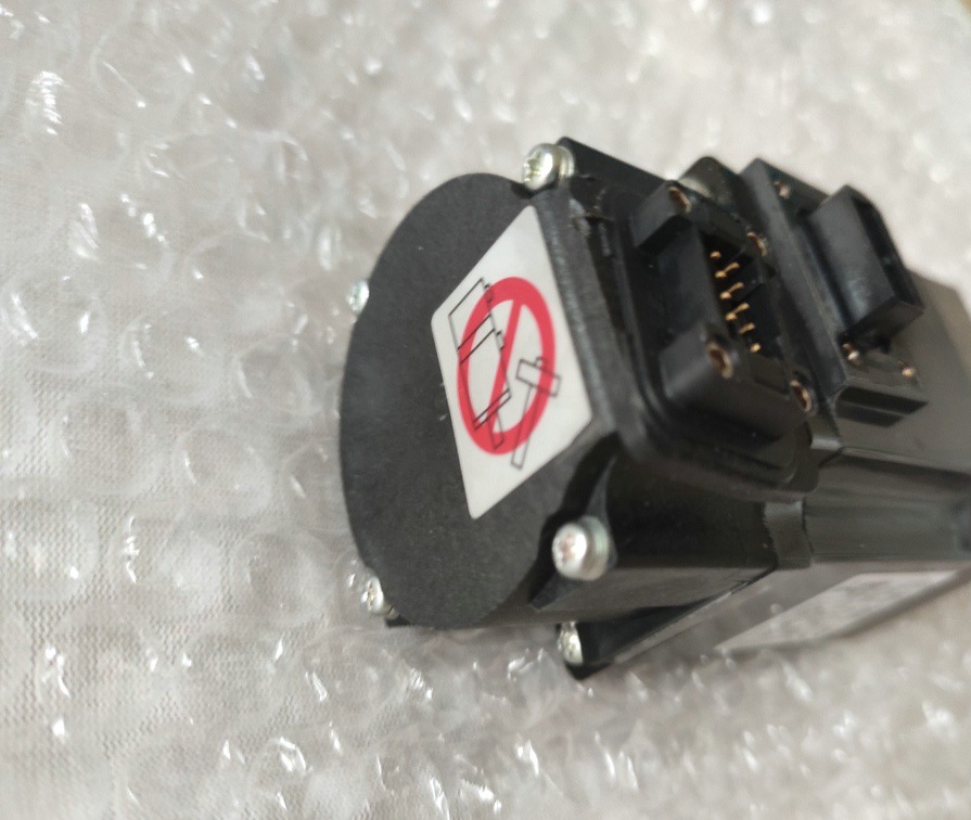 三菱MITSUBISHI伺服电机100W HG-KN13J-S100 全新原装现货实拍议价
