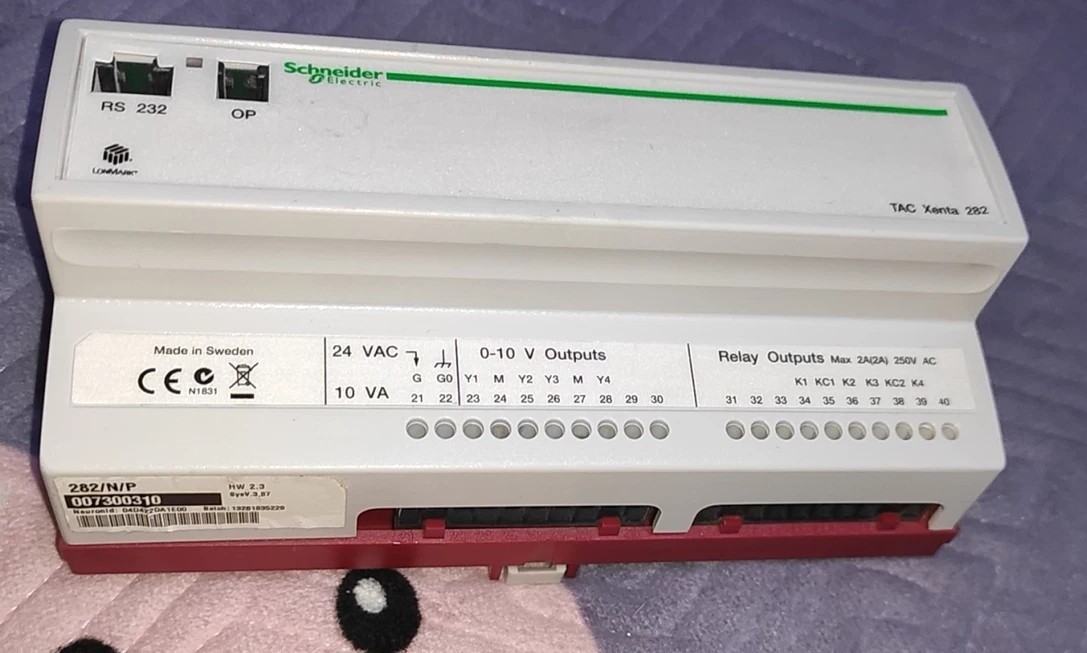 施耐德TAC Xenta 282楼宇自控模块 全新原装正品 现货实物拍摄议价