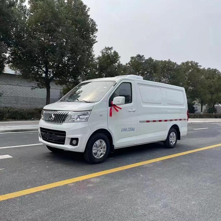 长安睿行M80面包冷藏车生鲜水果疫苗5面通风槽冷藏保温容积3.5方
