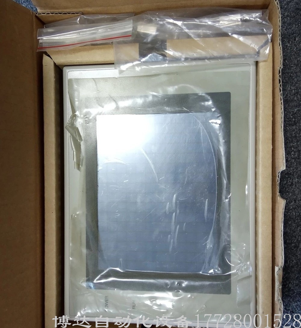 NT31-ST121-EV2 欧姆龙触摸屏控制面板 全新原装正品现货实拍议价