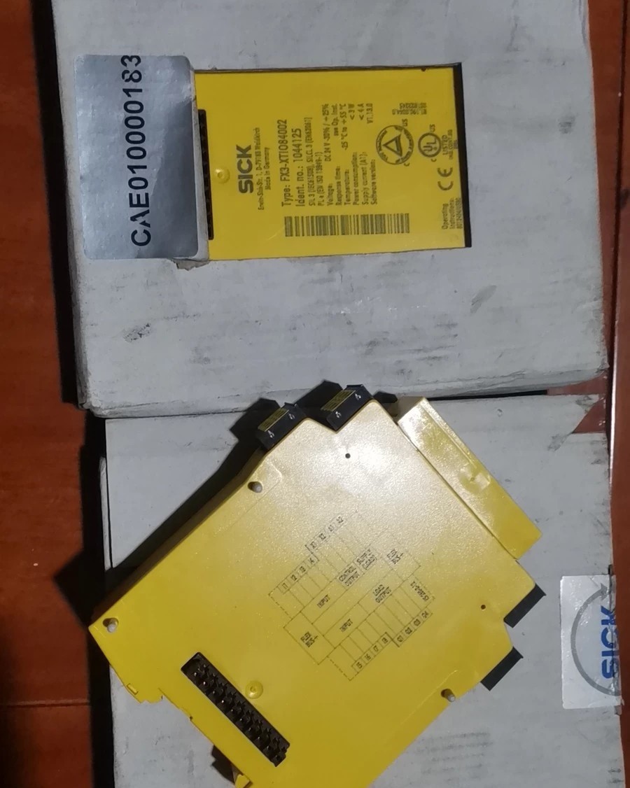 SICK西克FX3-XTIO84002激光传感器全新原装1044125 现货质保一年