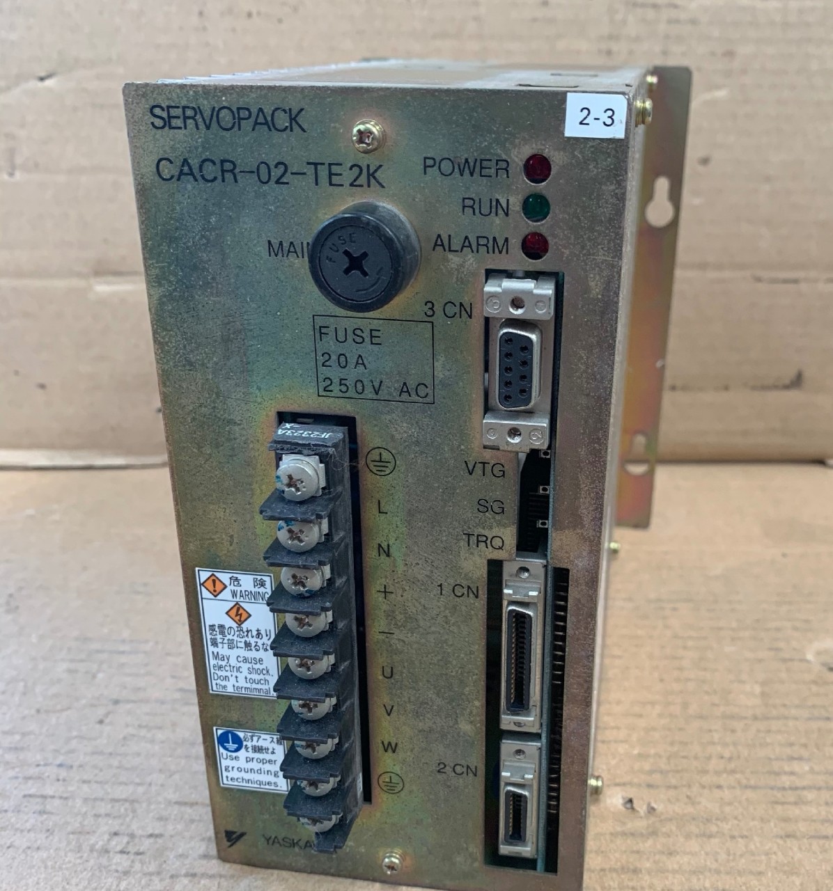 安川驱动器CACR-02-TE2K SERVOPACK现货实物拍摄特惠供应议价