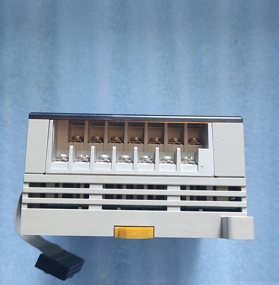 优惠供应欧姆龙CPM1A-20EDR1扩展模块 原装正品现货实拍议价