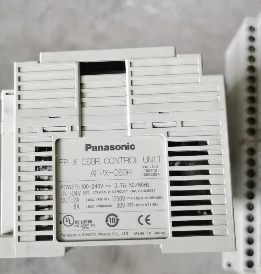 Panasonic松下AFPX-C60R可编程控制器模块?原装现货优惠供应议价