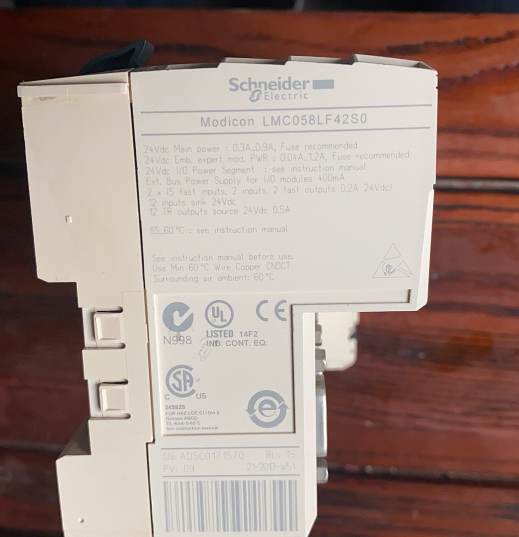施耐德LMC058LF42SO运动控制器 全新原装正品保障现货实物拍摄议价