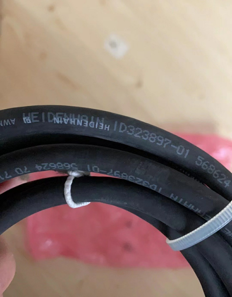 西门子编码器和电缆1XP8014-10全新原装正品现货实拍包邮议价