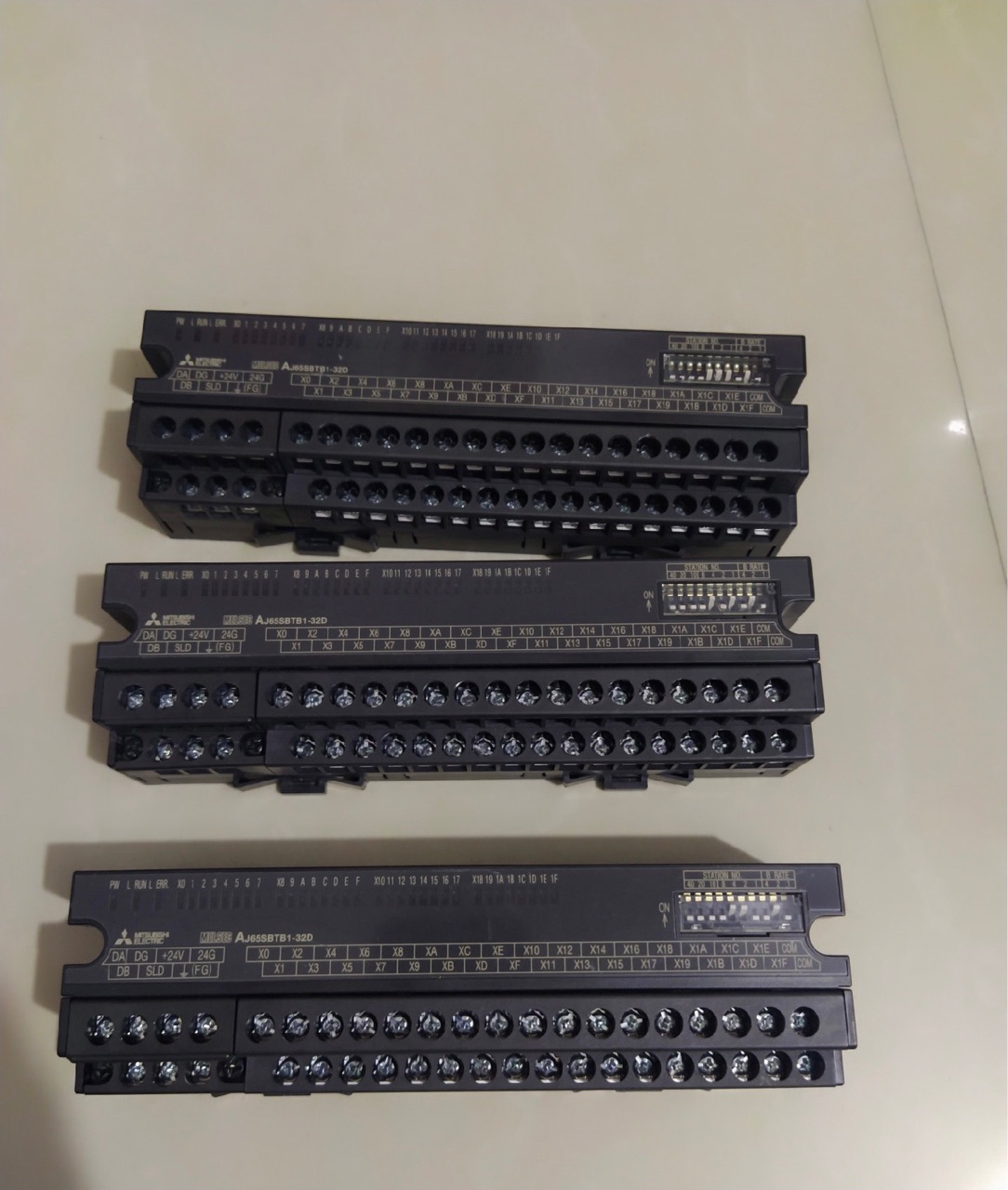 AJ65SBTB1-32D MITSUBISHI三菱PLC模块 全新原装正品现货实拍议价