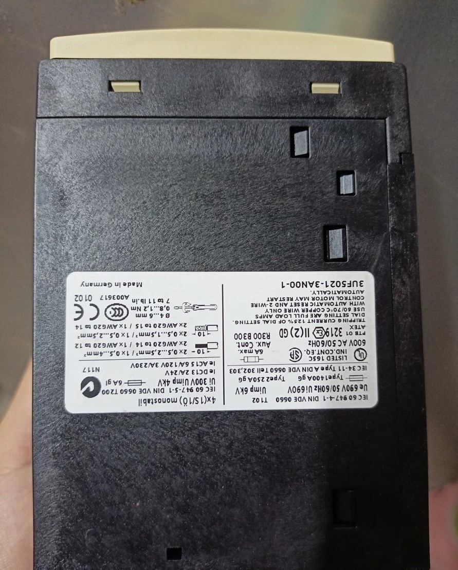 3UF5011-3AN00-1西门子电机保护器 全新原装正品现货实物拍摄议价
