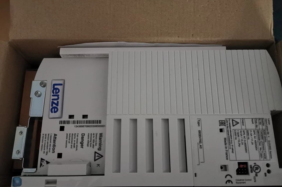 特惠供应LENZE伦茨E82EV752K4C变频器 全新原装正品现货实拍议价