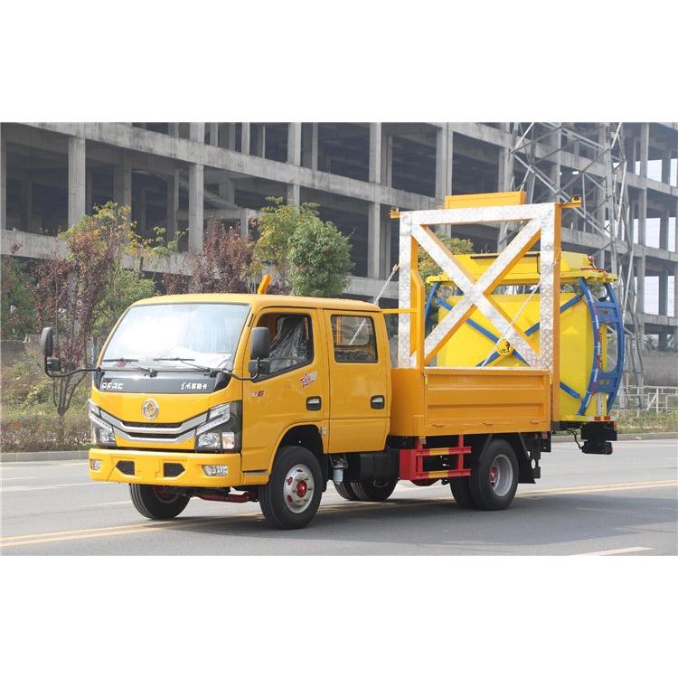 多利卡双排座防撞缓冲车 国六排放 公路养护保障车