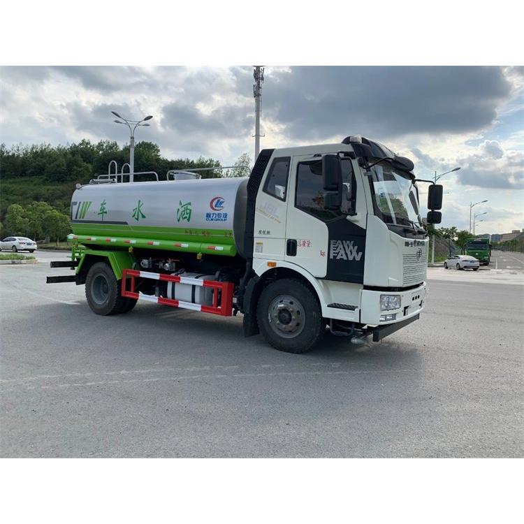 解放J6L12方洒水车 符合国六排放标准 本车免购置税