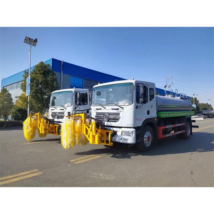 东风D9护栏清洗车 可清洗高速公路护栏 隧道壁 广告牌