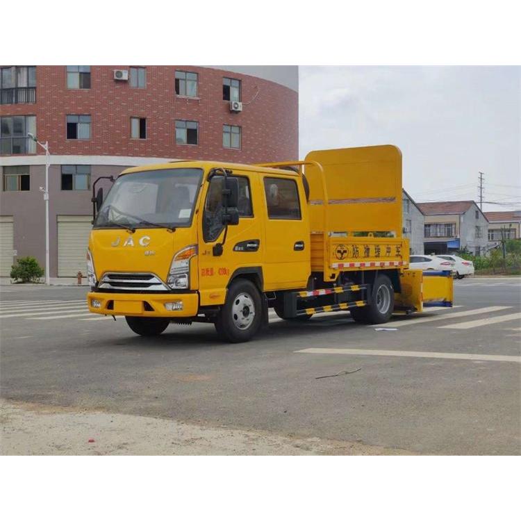 蓝牌国六江淮双排座防撞缓冲车 配70K模块 公路作业警示车