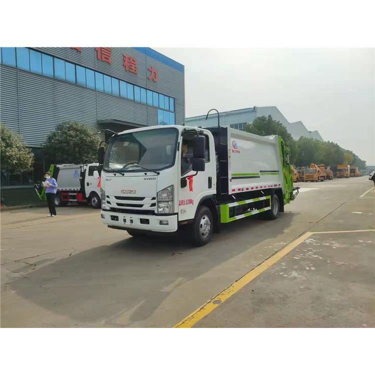 程力威牌五十铃国六120马力8方压缩垃圾车 适用城市街道垃圾清运