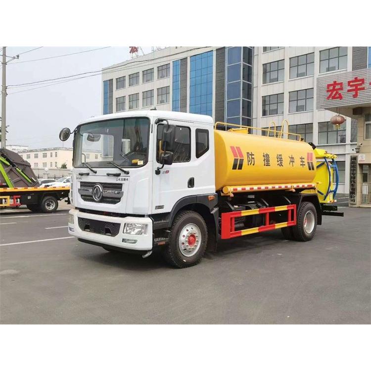 12方东风D9洒水70K防撞缓冲车 高速公路作业安全保障