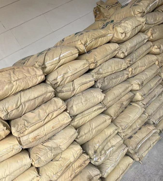 湘 西本地回收松香树脂 各种化工原料收购 大量接单