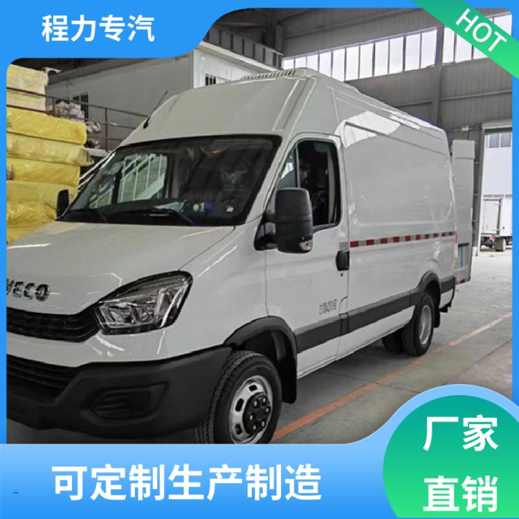 依维柯得意 单排 面包保温车 箱体内玻璃钢材质 鲜肉冷冻运输车