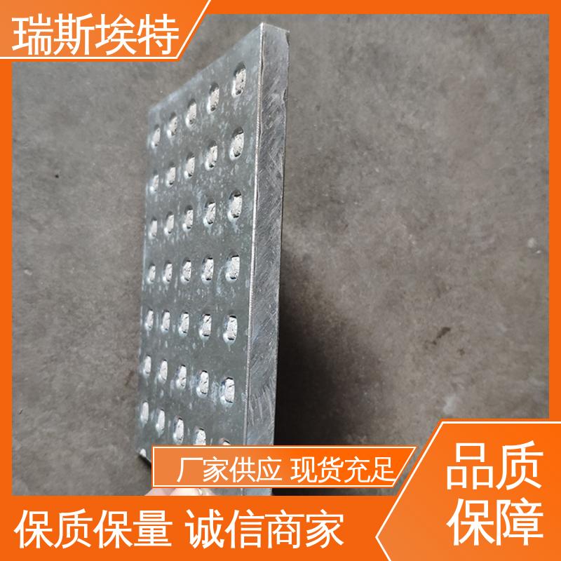 瑞斯金特 按需定制 选材优质现货速发 抗爆墙板 镀锌银色