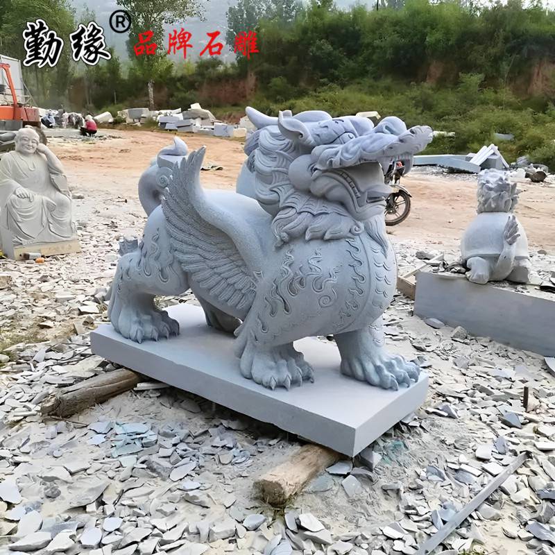园林景区摆放晚霞红石雕貔貅 大理石雕刻独角兽雕塑